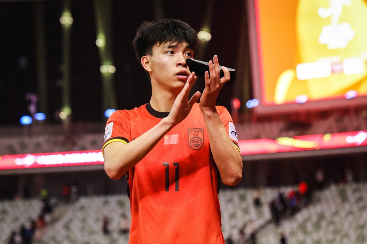 期待首秀！18歲王鈺棟入選中澳戰(zhàn)名單&穿11號(hào)，首進(jìn)國(guó)足正賽名單